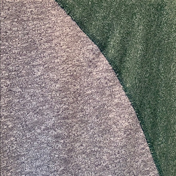 EUC Bundle of 2 baseball t shirts, sz L - Picture 4 of 11